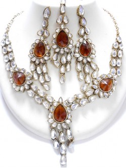 kundan-jewelry-set-03720KNS842